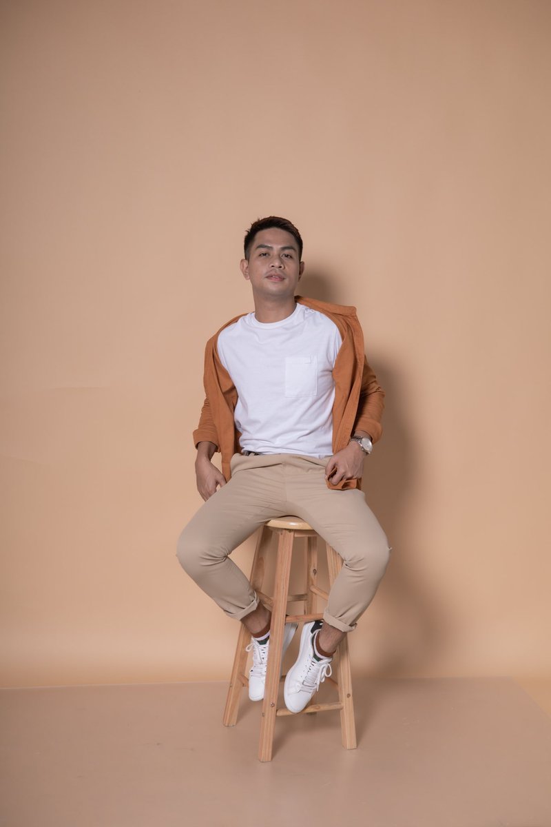 jaymooreb's tweet photo. Just doin some photoshoot for weekend. https://t.co/pUjjMcpCuV