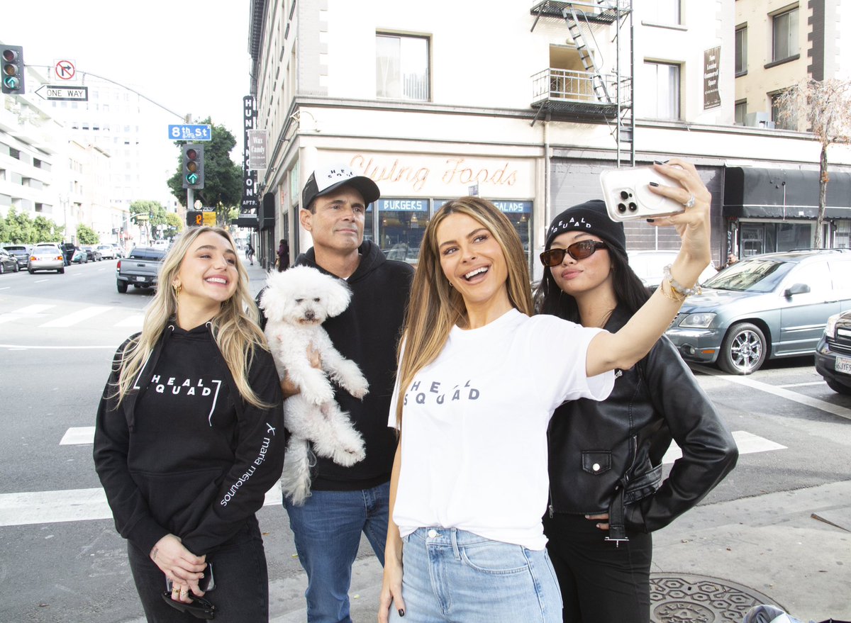 mariamenounos's tweet photo. Always got my Heal Squad ๐ #squad #healsquad https://t.co/jHAJDi0Yc7