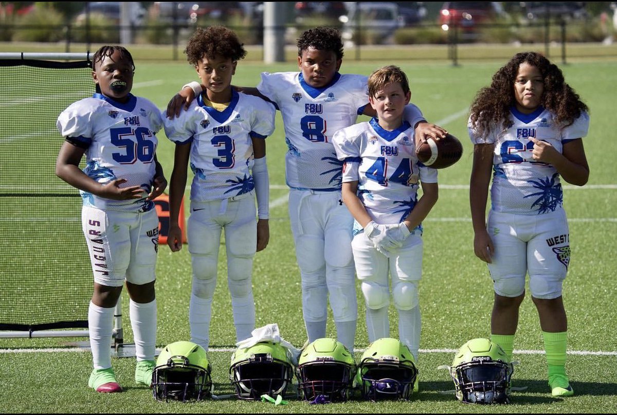 SwaySchand's tweet photo. Next Gen @FBUcamp @FBUAllAmerican
#fbu10u #bigplaysway #wrhitlist #wrmag #fbu #playparadise https://t.co/zEBS10N28g