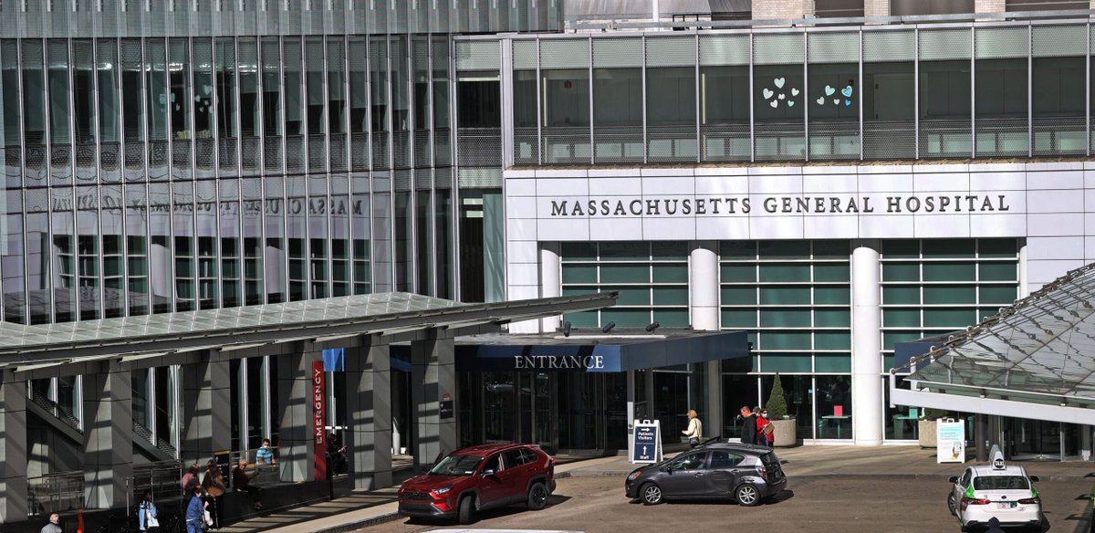 BostonDotCom's tweet photo. Mass General Brigham is losing money hand over fist. Here’s what to know. https://t.co/7XtgpnYSjs https://t.co/PYSODP9riy