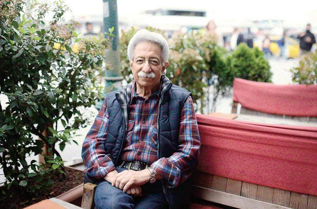 #SarperÖzsan'ın işçi sınıfına unutulmaz emanetidir 1 Mayıs marşı. 
And olsun ki o emanet ile "yepyeni bir hayat filizlenir, bizde ve her yerde..."