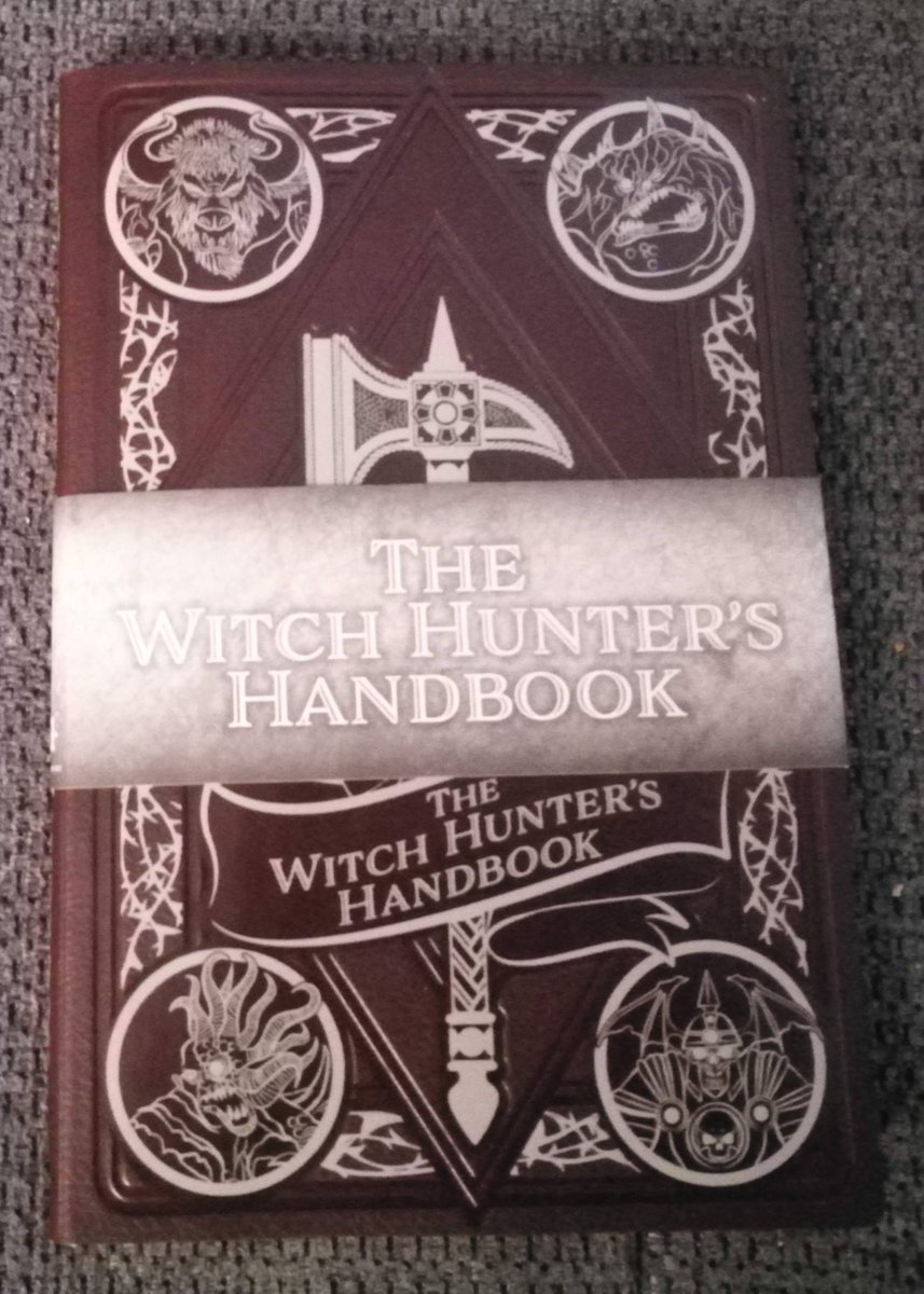 scarhammer's tweet photo. The new edition of the "Witch Hunters Handbook"!

For Comparison: The original "Witch Hunters Handbook" and "The Life of Sigmar"

#WFRP #WarhammerFantasy #Warhammer https://t.co/nZn4AP5Ewr