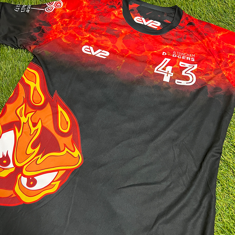 Getting the <a href="/altydodgers/">altrinchamdodgers</a> fired up for any match with this reversible kit design! 🔥

👉 Design your new kit using our online #kitbuilder: bit.ly/3hOqMNt

#UK #football #Leisurewear #Trainingwear #SportsClothing #Clothing #Sports #Sportswear #EV2Sportswear #EV2