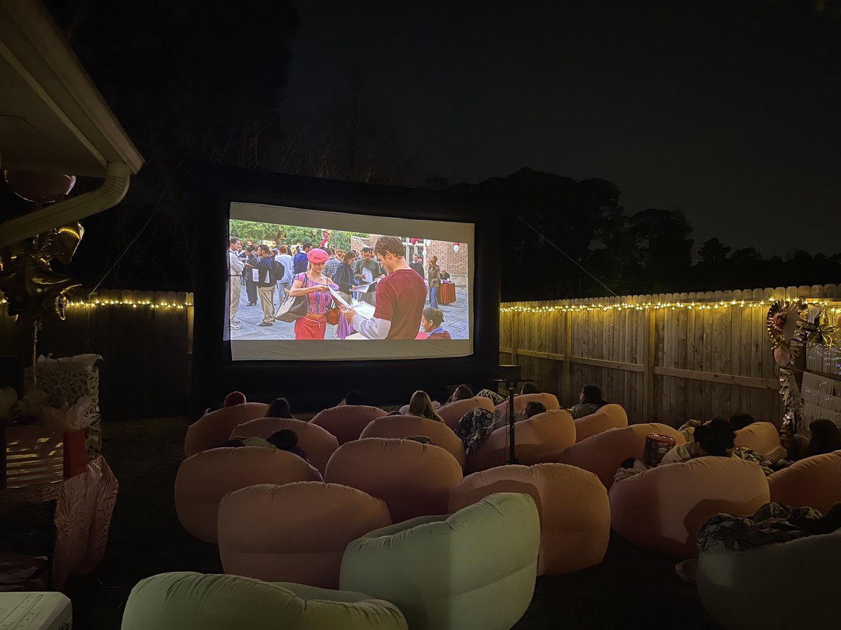 Backyardvibes__'s tweet image. A Backyard Movie Dream has come true ✨

Happy 13th Birthday 🎉

.
.
.

#movie #outdoormovie #outdoormovienight #december #houstontx #outdoor #outdoorfun #birthdaygirl #birtdayparty