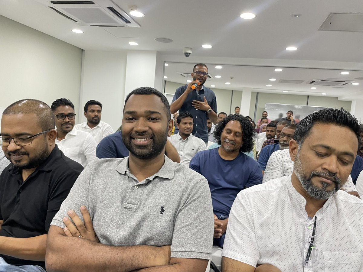 Roxeyna's tweet photo. MDP qaumy majleehuge super majority othy RJ aa eku. RJ primaryga vaadha kuravvaane vaahaka vidhaalhuvumun hurihaa beyfulhunves thibbevee RJ aa ekukama campaign gai furihama ah masakkaiy kohdhevvaanekan haama kurevvi. In sha Allah RJ mi inthihaab kaamiyaab kuravvaane. #Ibu2023 https://t.co/iDFJdQDA4g