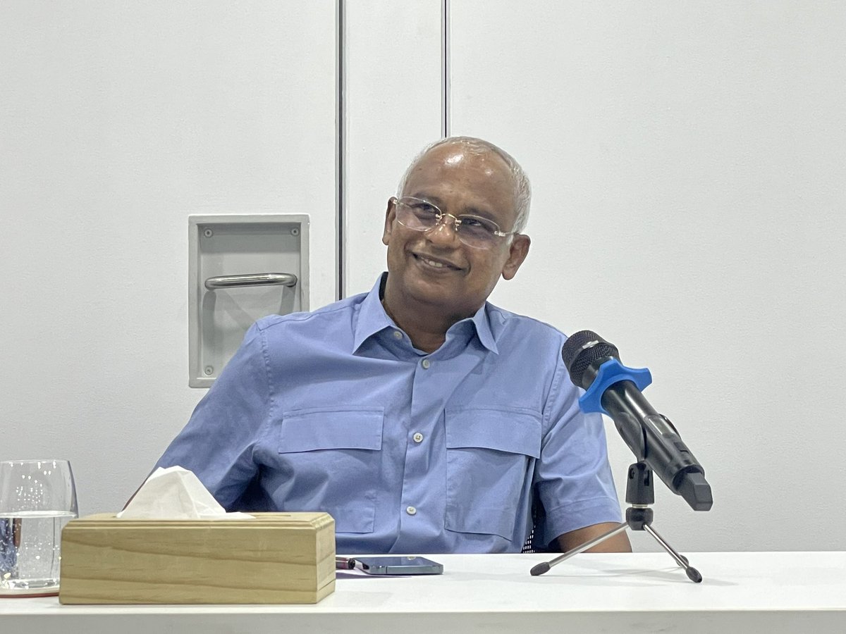 Roxeyna's tweet photo. MDP qaumy majleehuge super majority othy RJ aa eku. RJ primaryga vaadha kuravvaane vaahaka vidhaalhuvumun hurihaa beyfulhunves thibbevee RJ aa ekukama campaign gai furihama ah masakkaiy kohdhevvaanekan haama kurevvi. In sha Allah RJ mi inthihaab kaamiyaab kuravvaane. #Ibu2023 https://t.co/iDFJdQDA4g