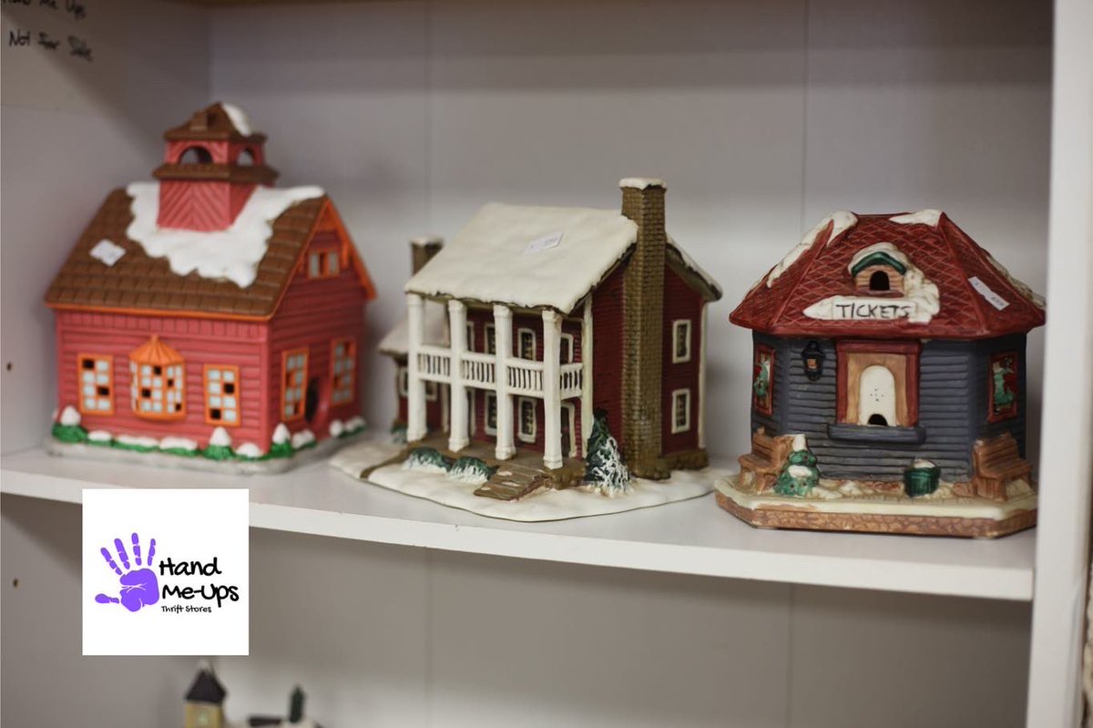 HandMeUpsNe's tweet image. These tiny houses need a new home!

Head to Hand Me-Ups to create a little village of your own today. 🏠

#HandMeUps #Omaha #OmahaThrift #ThriftOmaha