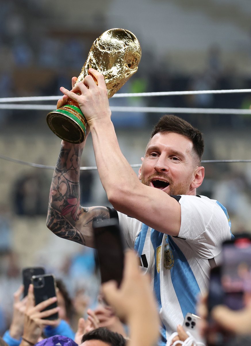 TyCSports's tweet photo. La gloria ETERNA. Sos LEYENDA. 🏆 https://t.co/Tx2eGDMdRL