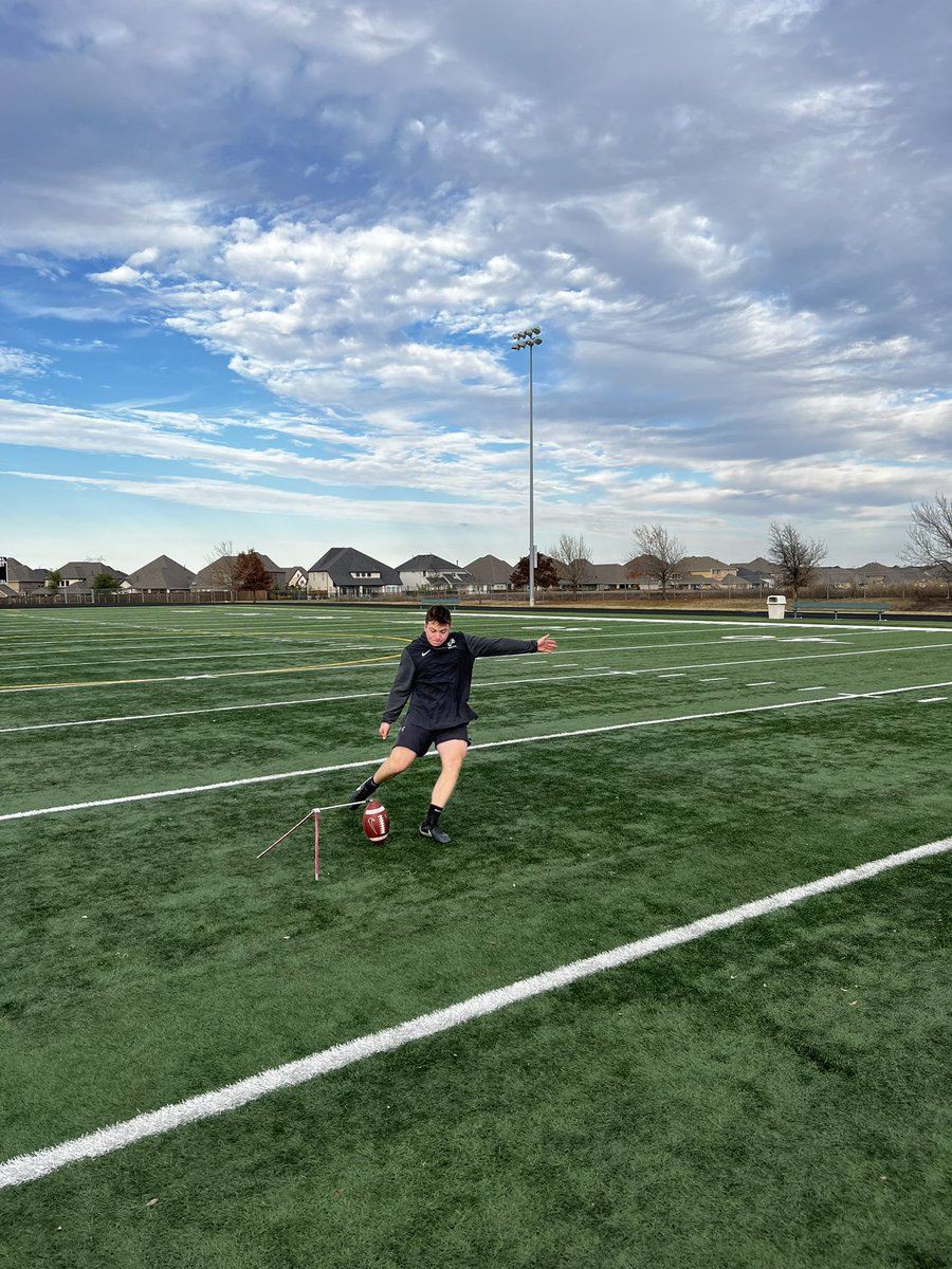 Quiet grind weekend when no one is watching! Getting better #1RepAtATime
<a href="/ChaseEdwards25/">Chase Edwards</a>