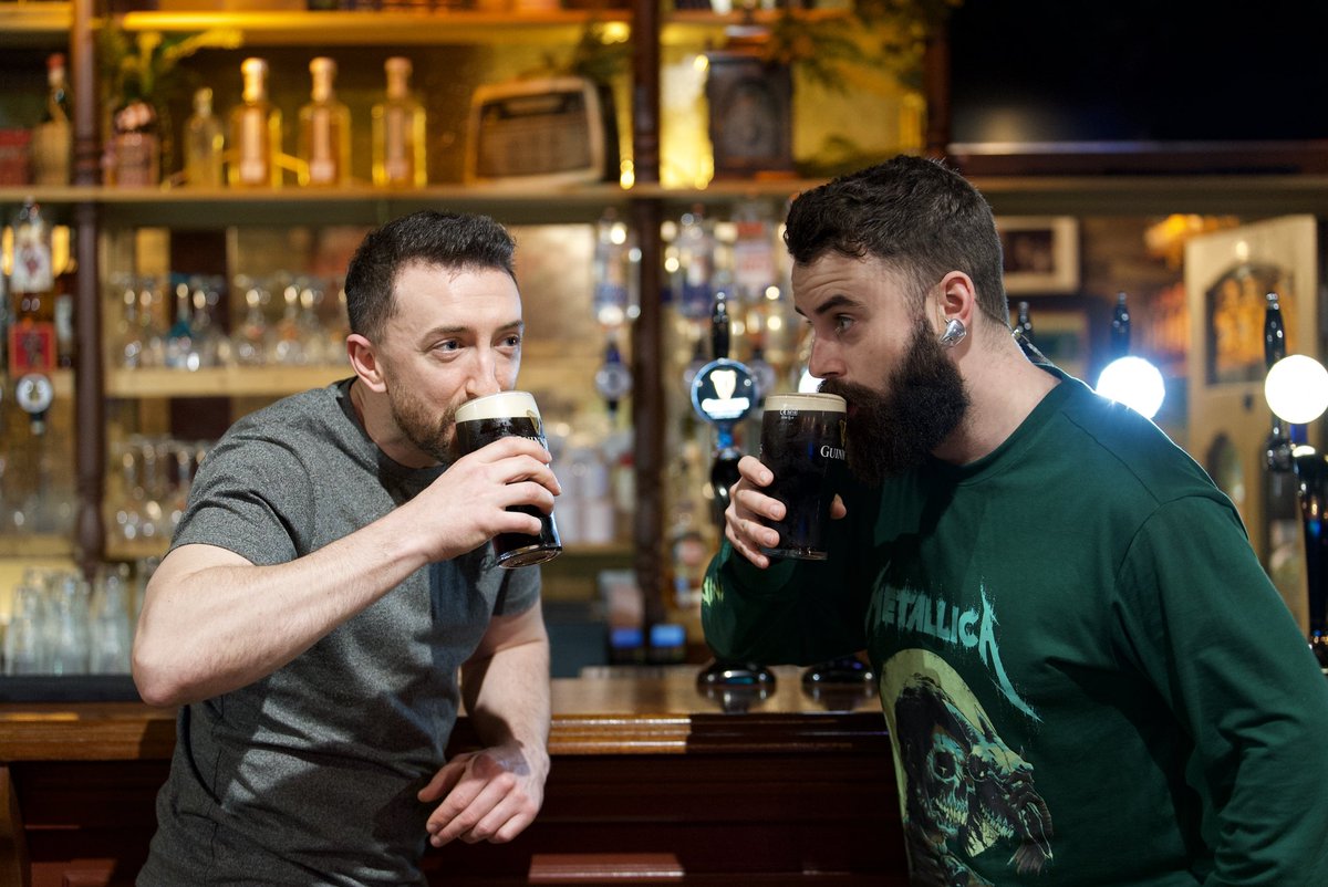 BoxCloneBand's tweet photo. Itโll be pints all round on Thursday! Looking forward to catching you all for a few after the gig ๐๐ฝ๐ป
๐ธ: @DropdownMediaIE
#pintspintspints #whelans #whelanslive #gigalert #dublingigguide #irishmusicscene https://t.co/uvtUI3U5vo