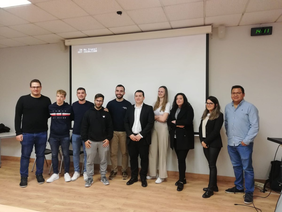 Last week our ERSs Johan Samuel Romero Peña and Danaisy Prado Alvarez defended their doctoral thesis obtaining the maximum qualification. From the #WaveComBE project we thank them for their hard work and dedication. We wish them all the best in their future projects!👏#mmwave #5G