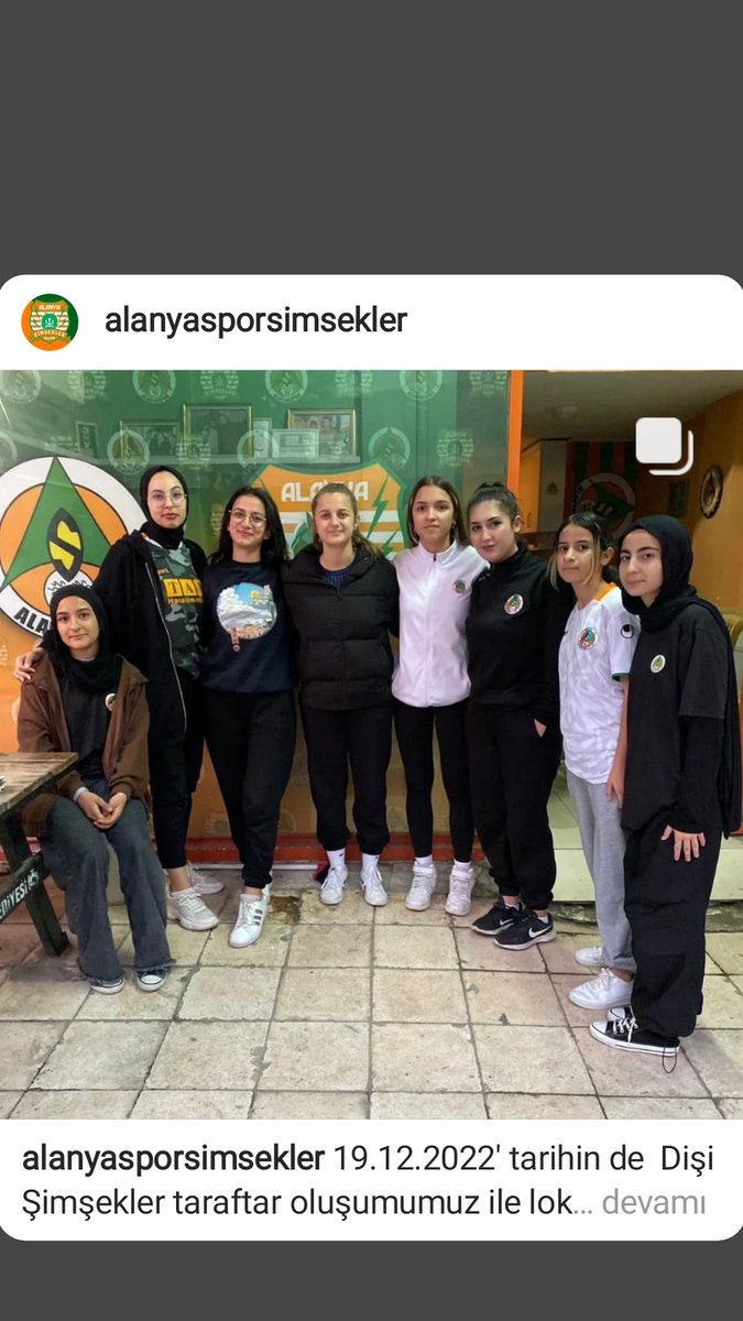 AlanyaSimsekler's tweet photo. 19.12.2022' tarihin de  Dişi Şimşekler taraftar oluşumumuz ile lokalimiz de rutin toplantımızı gerçekleştirdik. #Alanyaspor tribünlerine katkı da bulunabilmek, adına karşılıklı görüşlerimizi belirterek fikir alışverişinde bulunduk.

#Alanyasporşimşekler #Alanyadişişimşekler https://t.co/RhbfH3PtM9