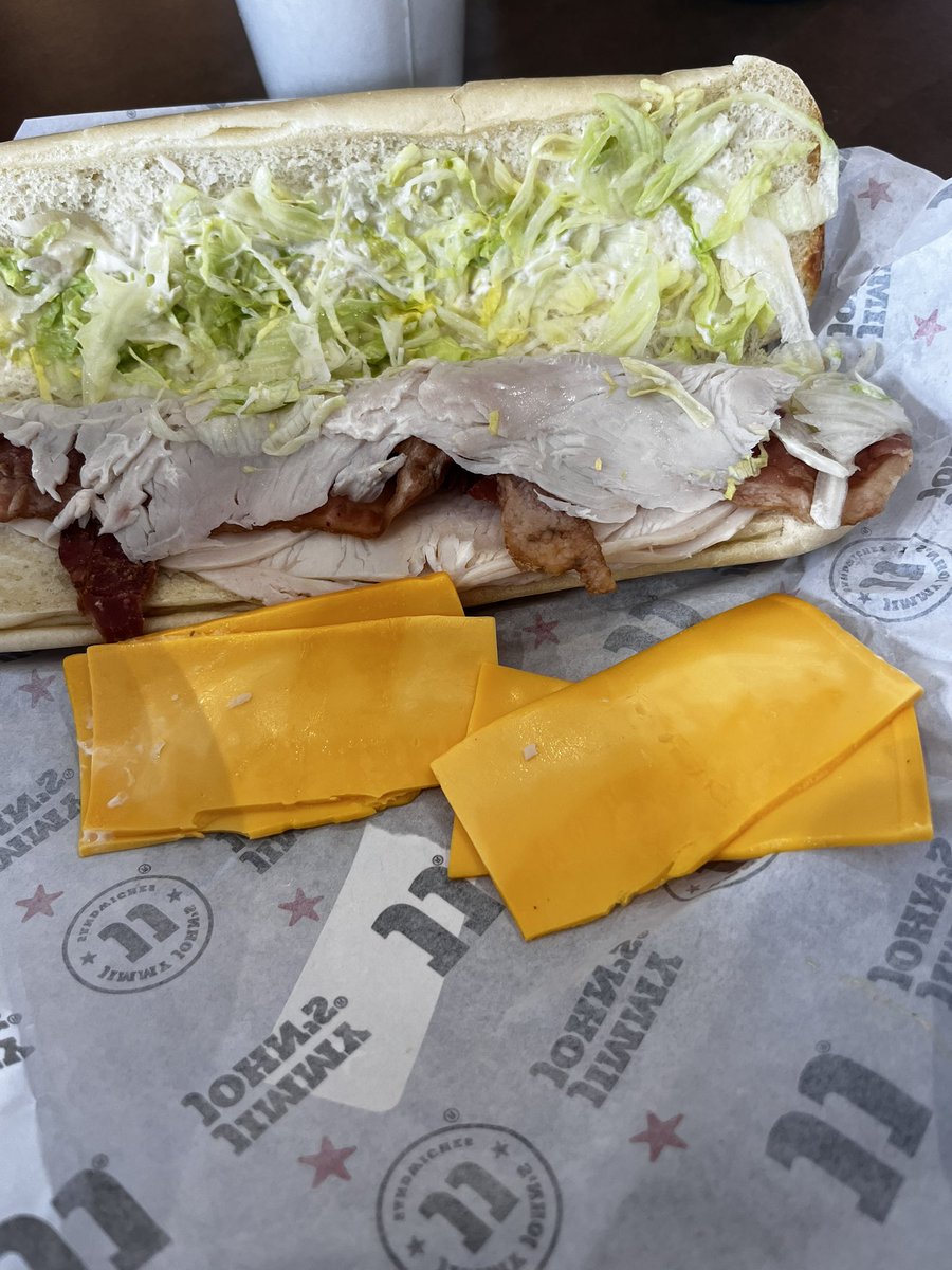 mereriley17's tweet photo. @jimmyjohns I thought you guys only served provolone and now I have a craft single on my sandwich lol https://t.co/rzZaubVM0l