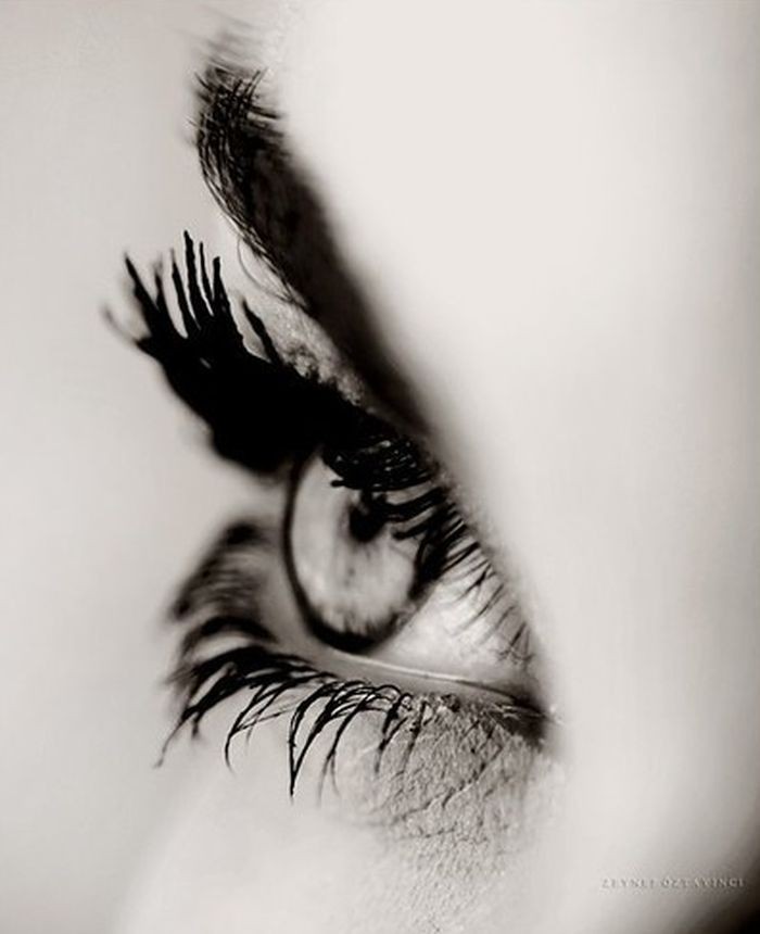 laura_parise1's tweet photo. #LaPersonaChe guardi non hai il diritto di giudicarla se prima non l'hai vista davvero.
Guardare e vedere sono due cose differenti. https://t.co/1jmBYSFCwM