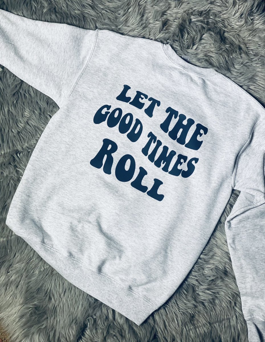 riley_beth13's tweet photo. ✨new sweatshirts✨ https://t.co/pUMwXn0qgj