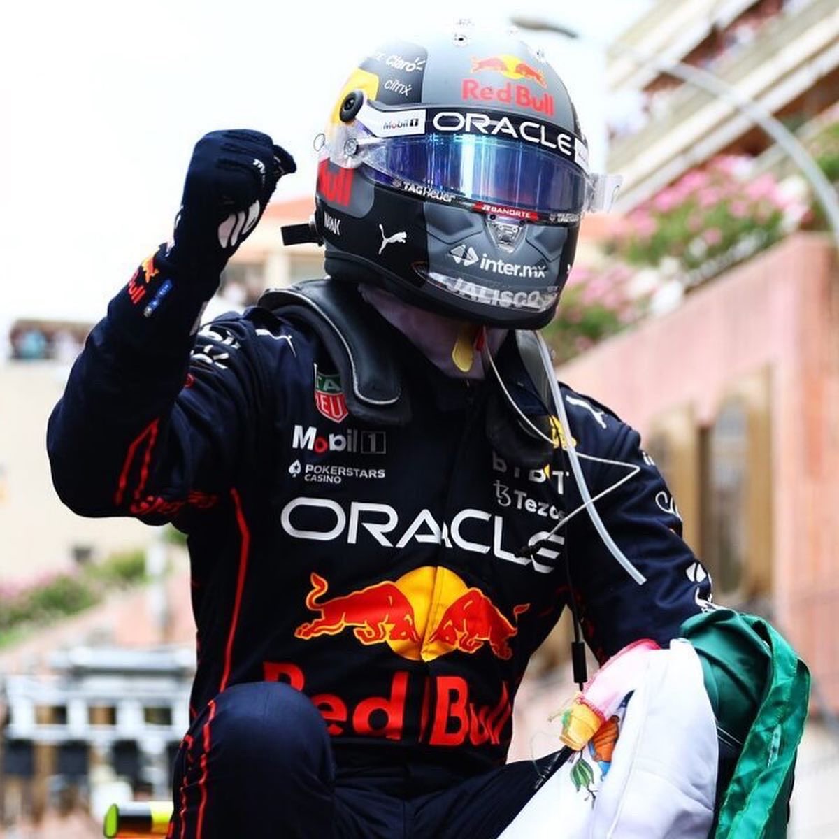 SChecoPerez's tweet photo. Just in time for the holidays I am giving away a signed mini helmet from my win in Monaco. 

For more info go to:

👉🏻https://t.co/BXfLV8cdn1👈🏻

@AirWayzOfficial 

#airwayz #teamairwayz https://t.co/5uOYmVhQgv