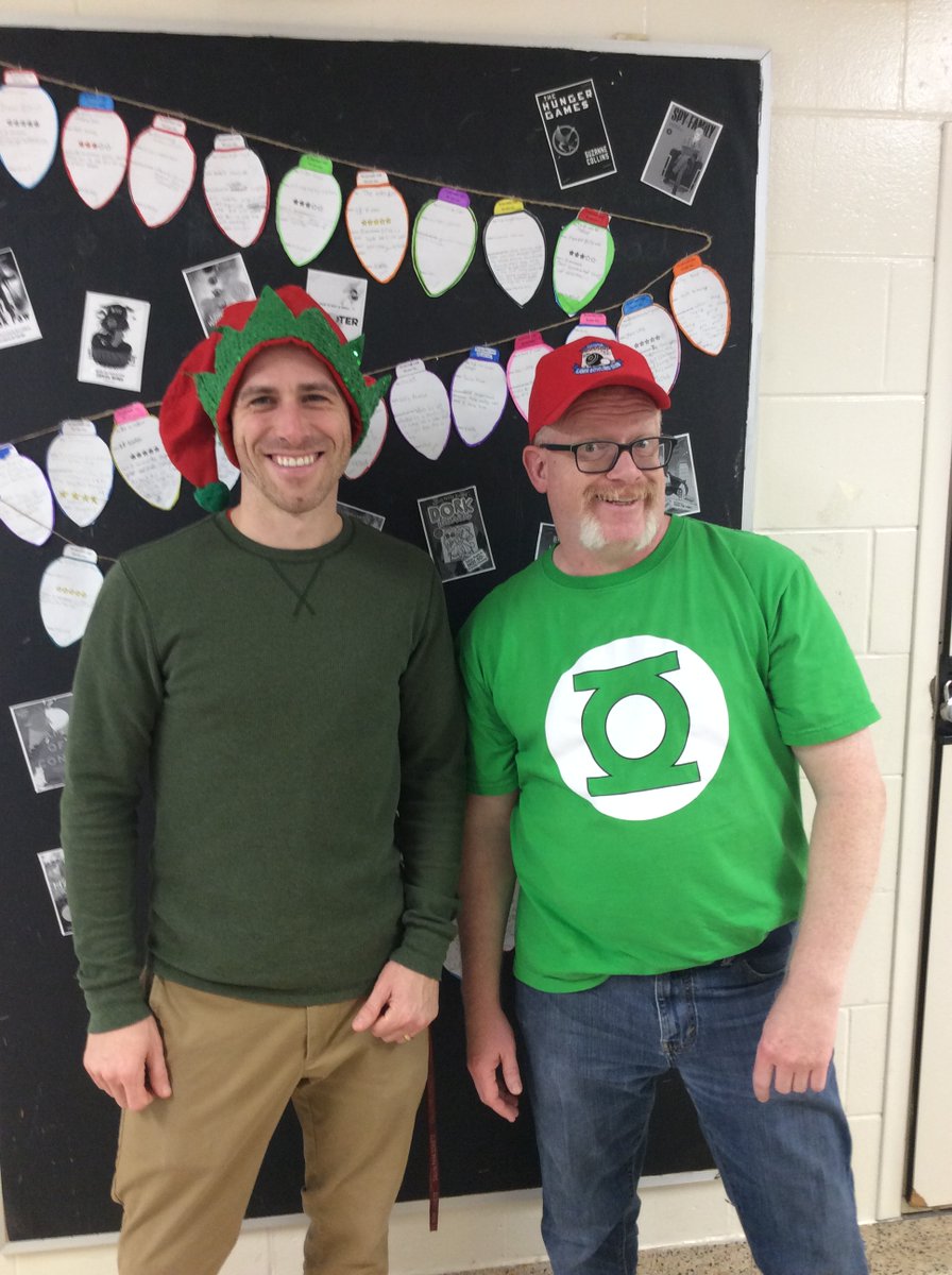 Ms_EMcCann's tweet photo. Hey #Comets!! It's finally #WinterWonderWeek!! So awesome to see loads of redโค๏ธ and green๐ in the hallways @CalvinPark_LDSB today ๐ Next up, #Blizzard Day- wear your white๐ค and blue๐!! #SchoolSpirit #CalvinStrong #YouBelong https://t.co/ttKfjihk7T