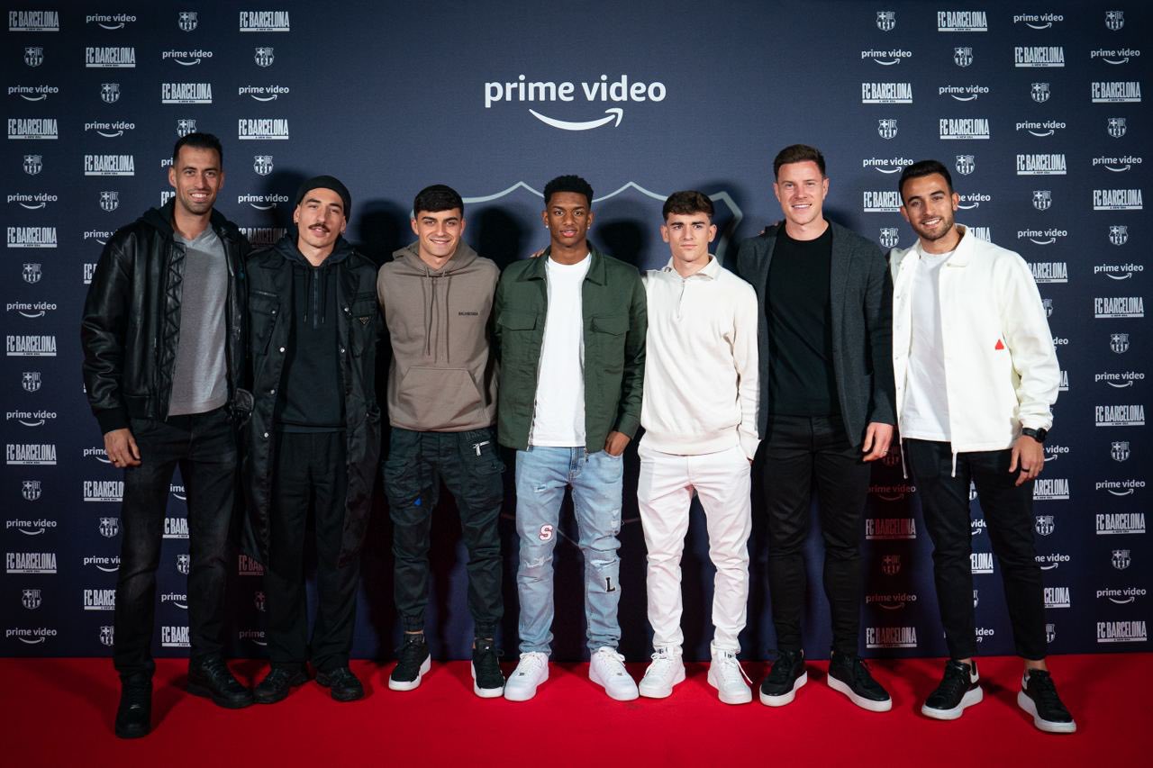 recurso renovable lengua empujoncito barcacentre on Twitter: "A part of the squad at the premiere of the 'FC  Barcelona, a new era' documentary that's launching soon. 📸  https://t.co/sMwvUm4gzN" / Twitter