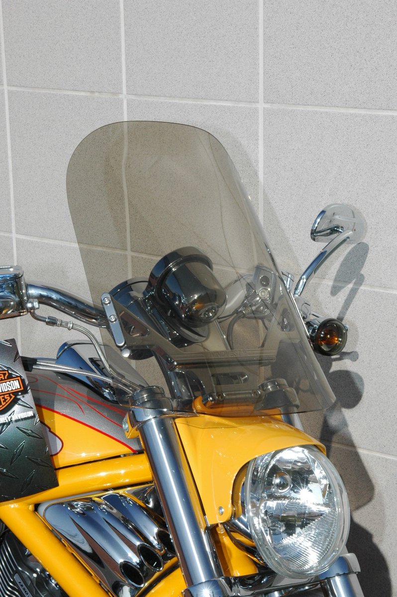 WindVestMCProd's tweet photo. WindVest Motorcycle Windshields!!
Made in the USA!!! https://t.co/6mh2w1cHiS
