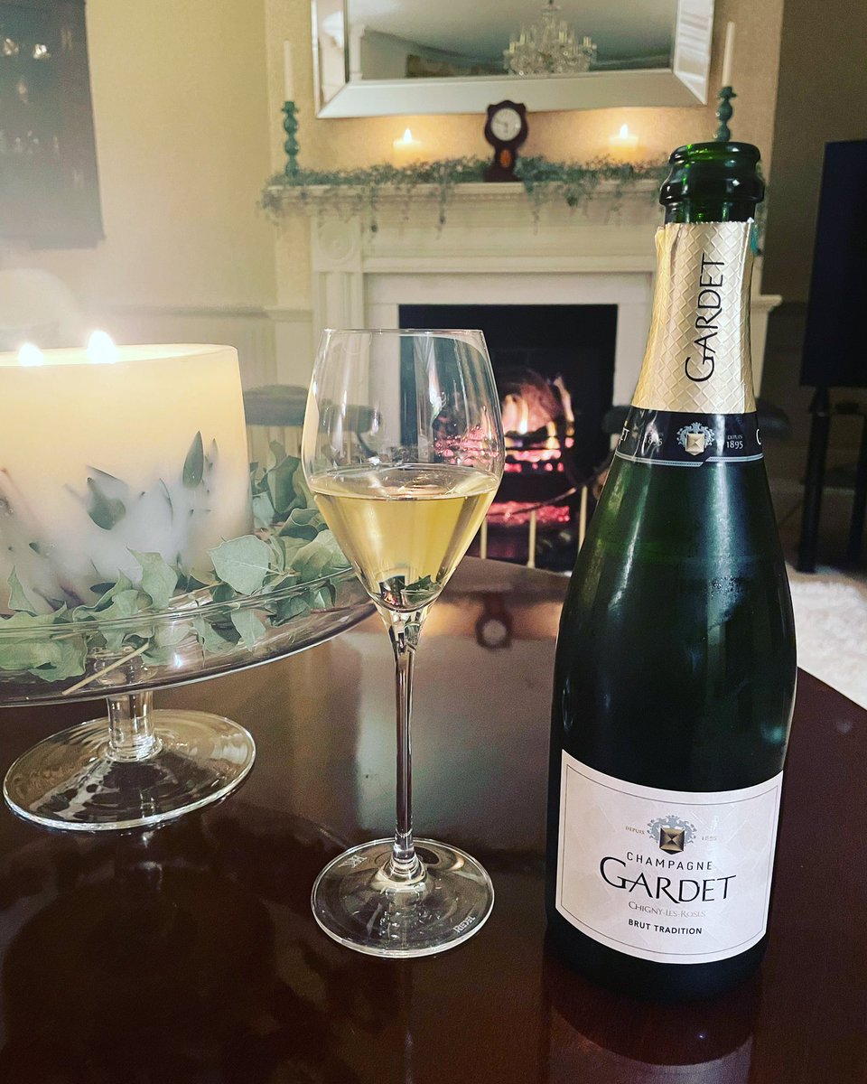 Feeling festive with a glass of Gardet.