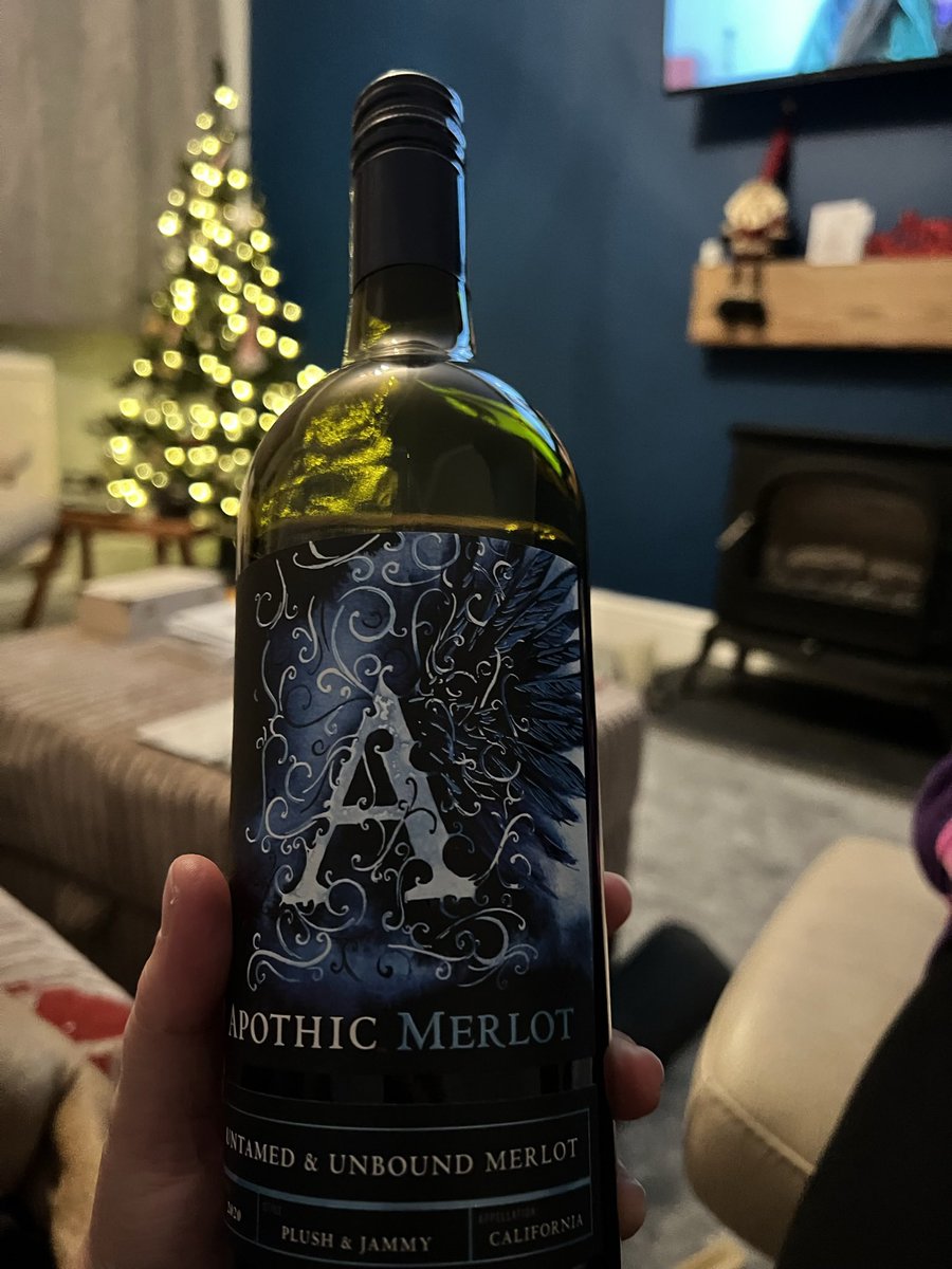 welshadventura's tweet image. Looking forward to trying this @ApothicWine merlot. Not tried it before! #wine 🍷 #apothic #cheers
