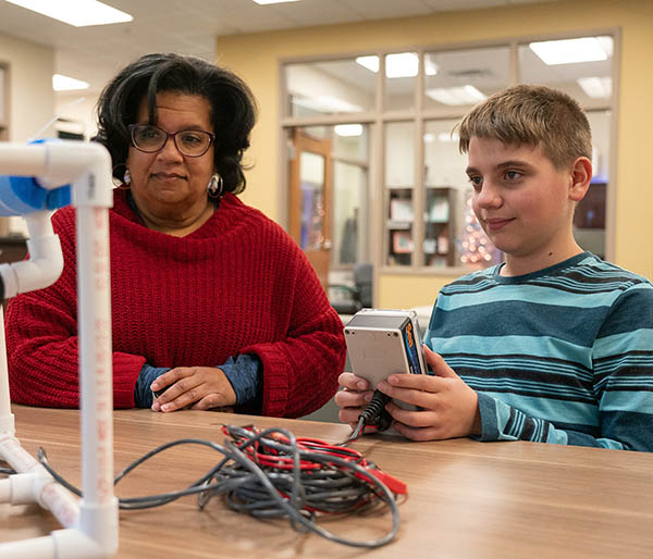 The deadline to enroll in the 2023 Talented and Gifted Program is approaching. This enrichment programs offers 35 different classes ranging from ceramics and crime scene investigation. A limited number of scholarships are available. ws.edu/news/current/a…