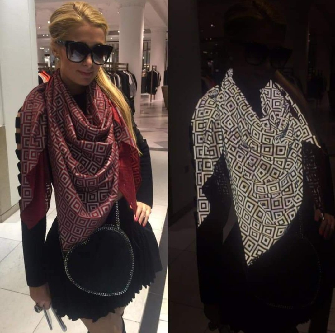 stylemxofficial's tweet photo. Paris Hilton usando una bufanda anti-paparazzi que arruina las fotos con el flash de la camara 😱

#StyleMx #moda #fashion #fashionstyle #fashiontech #parishilton #celebstyle #celebrity #fashionblogger #fashionpost #fashionnews #celebridades #mexico #mx #styleblogger #styles https://t.co/vmdWeGV7vQ