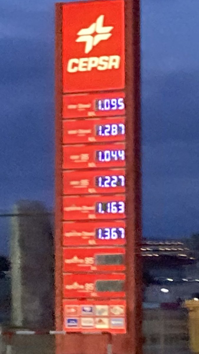 Just filled the MotorHome up in #Gibraltar and saved around £55 from UK prices, £1.09p for Diesel. Got there on an empty tank to make it worth while.