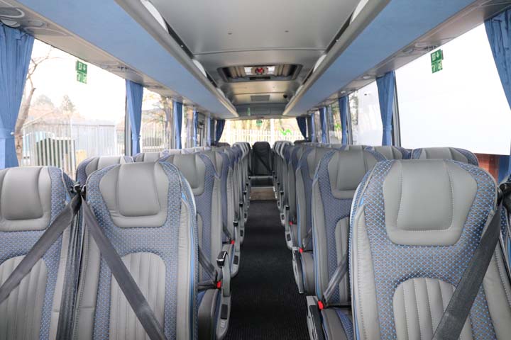 EVM_UKIRL's tweet photo. @NewportBus on behalf of Dawsonsgroup take delivery of a new #Isuzu Grand Toro #midicoach! Complete with 35 seats plus guide plus driver, double glazing, magazine nets, seat back trays, USB's, lockers, multimedia integrated, hand microphone and pedestal microphone for the driver. https://t.co/HcwqWyxECj