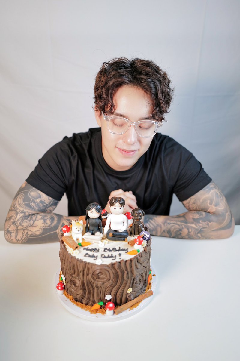 Titus Low on Twitter: &ldquo;🎂🥳&rdquo;