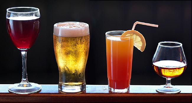 BranchHouseTav's tweet photo. Come in for Happy Hour 4-6p House Wine $4 Domestic Beer $2.75 Well Drink $5! https://t.co/P05XmI12pD