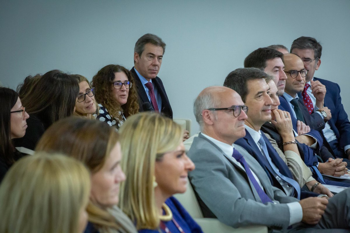 Sagardoy Business & Law School (@sagardoyschool) on Twitter photo Todo un lujo aprender de los mejores maestros, gracias Ángel Blasco Pellicer Magistrado del Tribunal Supremo, por una ponencia tan cercana e instructiva, nos hubiera gustado extendernos más en los temas tratados.
Instituto EY & <a href="/Sagardoy/">Sagardoy Abogados</a> #talento e #innovacion Todo un lujo aprender de los mejores maestros, gracias Ángel Blasco Pellicer Magistrado del Tribunal Supremo, por una ponencia tan cercana e instructiva, nos hubiera gustado extendernos más en los temas tratados.
Instituto EY & <a href="/Sagardoy/">Sagardoy Abogados</a> #talento e #innovacion