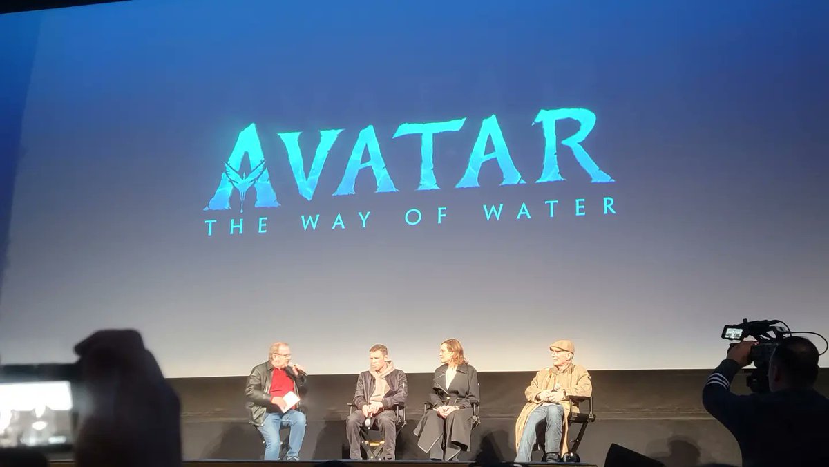ThatClerksGirl's tweet photo. Got to see a pre-screen of @officialavatar the way of water.
Was a beautiful, magical story. Was wonderful to see the actors #samworthington #SigourneyWeaver and #StevenLang talk about their experiences in the new sequel and what they had to learn to work in water. https://t.co/3kgnEK5ety