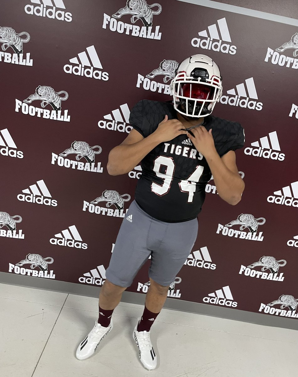 Clayton Hardy (@54seasons_) on Twitter photo Had a great visit with Campbellsville this past weekend !!! Thx you guys so much for the experience!!!! <a href="/DerekBurnett13/">Derek Burnett</a> @CoachGarnerCU Had a great visit with Campbellsville this past weekend !!! Thx you guys so much for the experience!!!! <a href="/DerekBurnett13/">Derek Burnett</a> @CoachGarnerCU