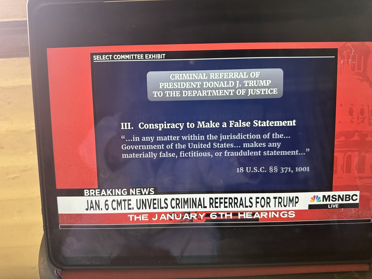 goRubenRuben's tweet photo. Oralé J6 refers Trump DOJ #January6thCommittee #RedCongress https://t.co/89lIzo9k4Q
