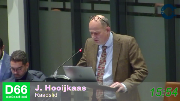 Tijdens deze vergadering van de @Capelse_Raad  beleeft raadslid @hooykaas_jasper @D66Capelle zijn Maidenspeech.
#capelle