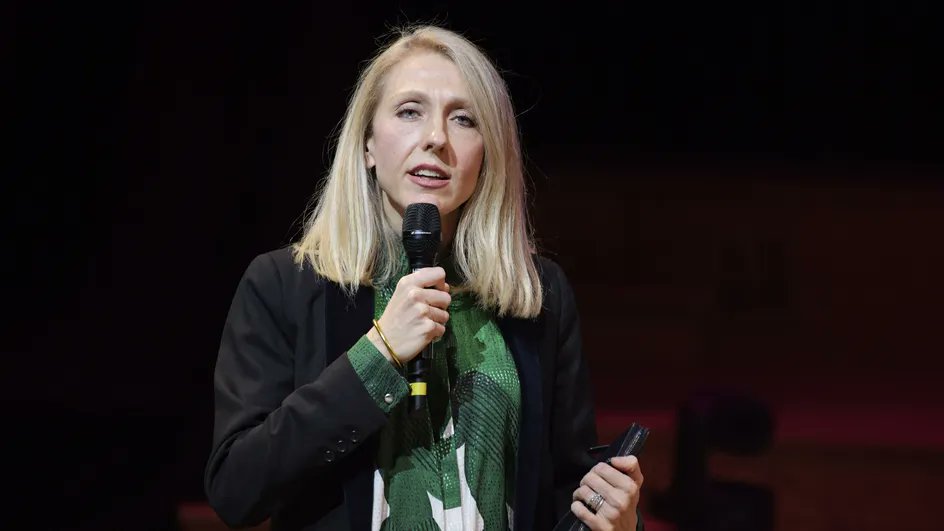 franceinfo's tweet photo. Sibyle Veil reconduite à la présidence de Radio France, annonce l'Arcom

https://t.co/yUwmzFPGOo https://t.co/g5ut84KfoI