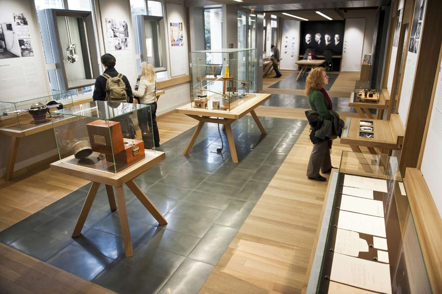 _letraqueur_'s tweet image. Visible au Musée Curie.
1 Rue Pierre et Marie Curie, Paris 5e arrondissement.

Il est tout petit mais c'est vraiment intéressant. N'hésitez pas à y aller pour apprendre des choses