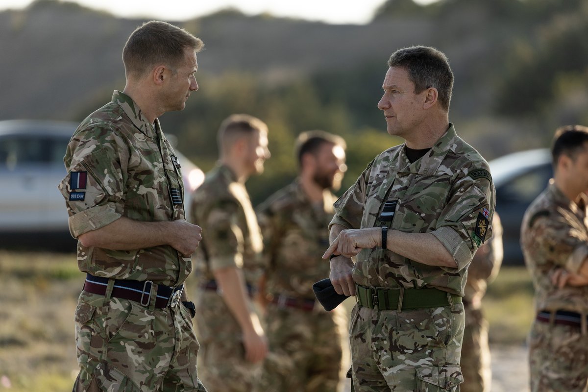 RAFMiddleEast's tweet photo. During a visit to @RAF_Akrotiri meeting personnel deployed on the Resident Field Squadron, Commandant General to the @RAF_Regiment, AVM Smeath @MickSmeathUK joined CO #903EAW, Wg Cdr Eastlake visiting RAF Regiment Gunners supporting Air Operations in the Middle East. https://t.co/2oDk5KFdgi