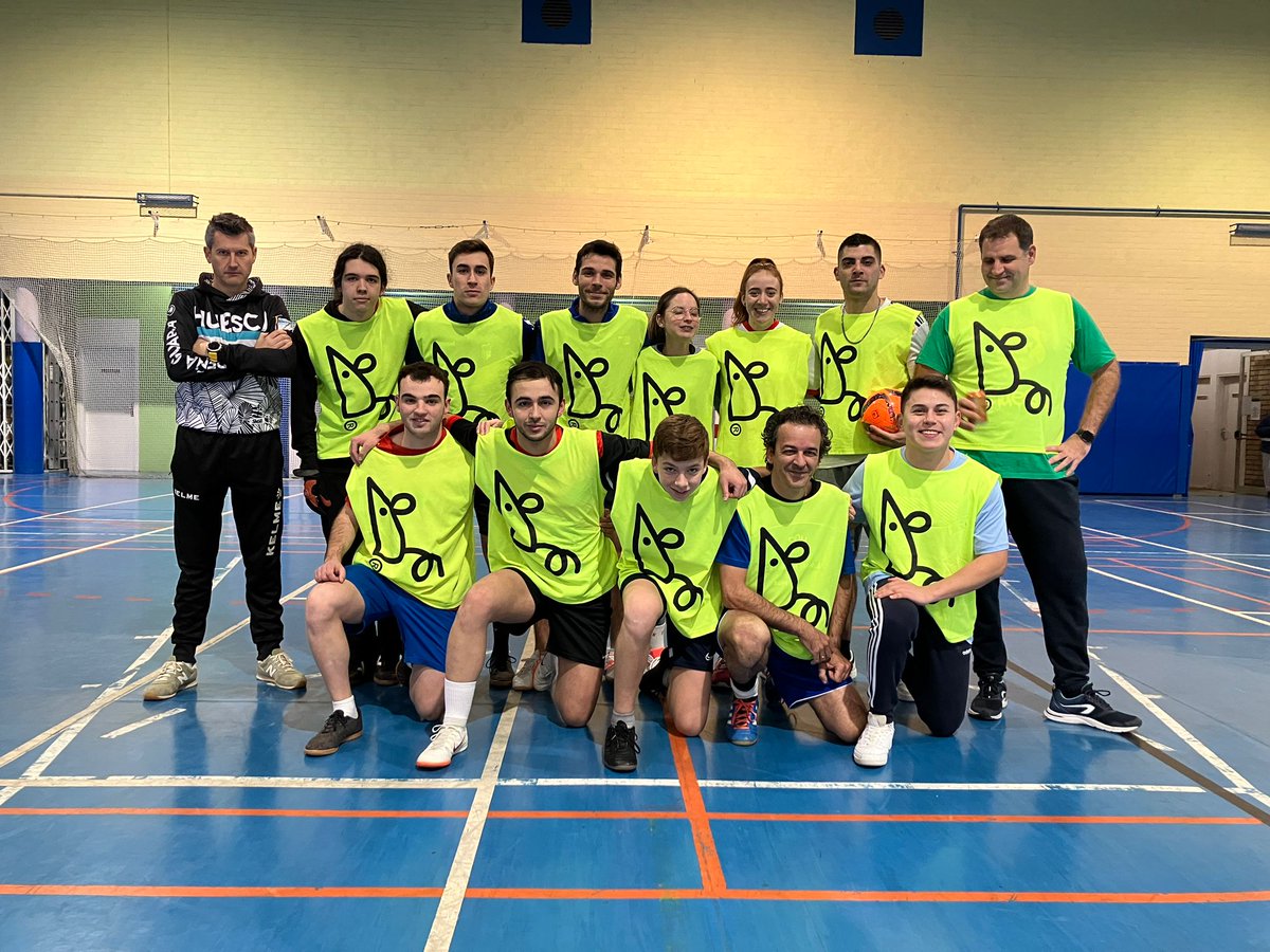 Ecomputer_'s tweet photo. ¡El sábado nosotros jugamos nuestro mundial computero! Somos un equipazo ⚽🥅
#cenadenavidad #ecomputer #eventos #computeros #navidad2022 #tiendasecomputer https://t.co/to6axdGTGx