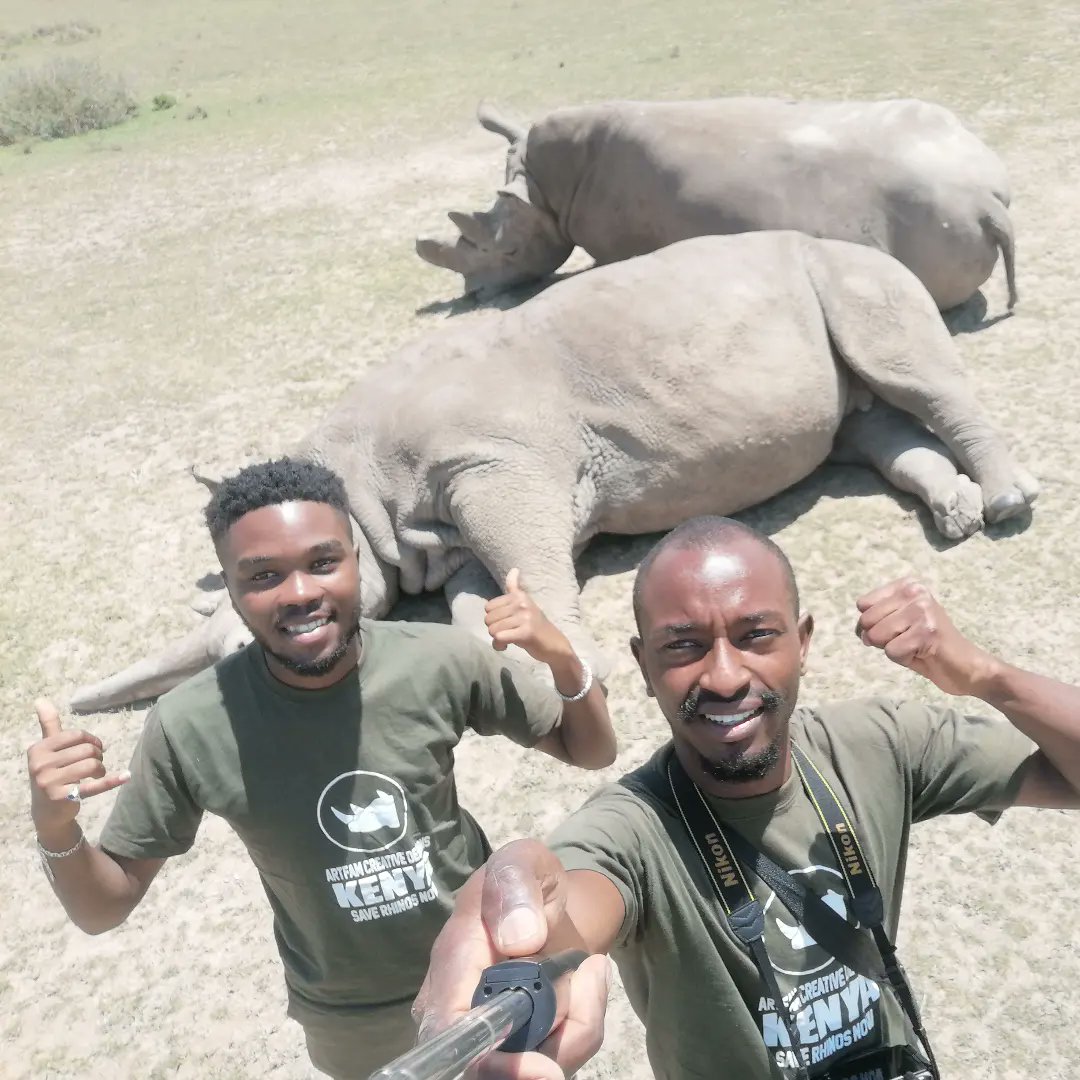 Artfamcdk's tweet photo. Donate now and become a part of the community dedicated to keeping northern white rhinos from disappearing off our planet entirely.
#extinctionisforever #extinctionisreal
#northernwhiterhinos #northernwhiterhino #fatuandnajin #donationlinkinbio https://t.co/EfqOo8RPdL