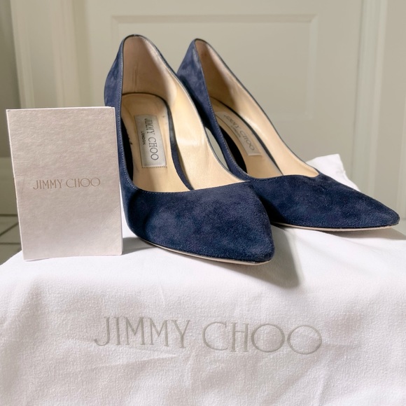 _kaatelynnnn_'s tweet photo. So good I had to share! Check out all the items I'm loving on @Poshmarkapp #poshmark #fashion #style #shopmycloset #jimmychoo #thenorthface: https://t.co/C5cDzPFXFL https://t.co/CfCrXauxOx