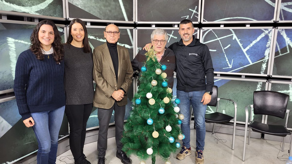 Miquel Muñoz (@miquel_m_m) on Twitter photo Tanquem l'any a les tertúlies del <a href="/tempsafegit9/">Temps afegit</a>!!
Avui parlem de la final del Mundial, de la vergonya, entre Argentina i França. Parlarem d'un dels Déus del futbol: Messi.
I alguna q altre coseta... Tanquem l'any a les tertúlies del <a href="/tempsafegit9/">Temps afegit</a>!!
Avui parlem de la final del Mundial, de la vergonya, entre Argentina i França. Parlarem d'un dels Déus del futbol: Messi.
I alguna q altre coseta...