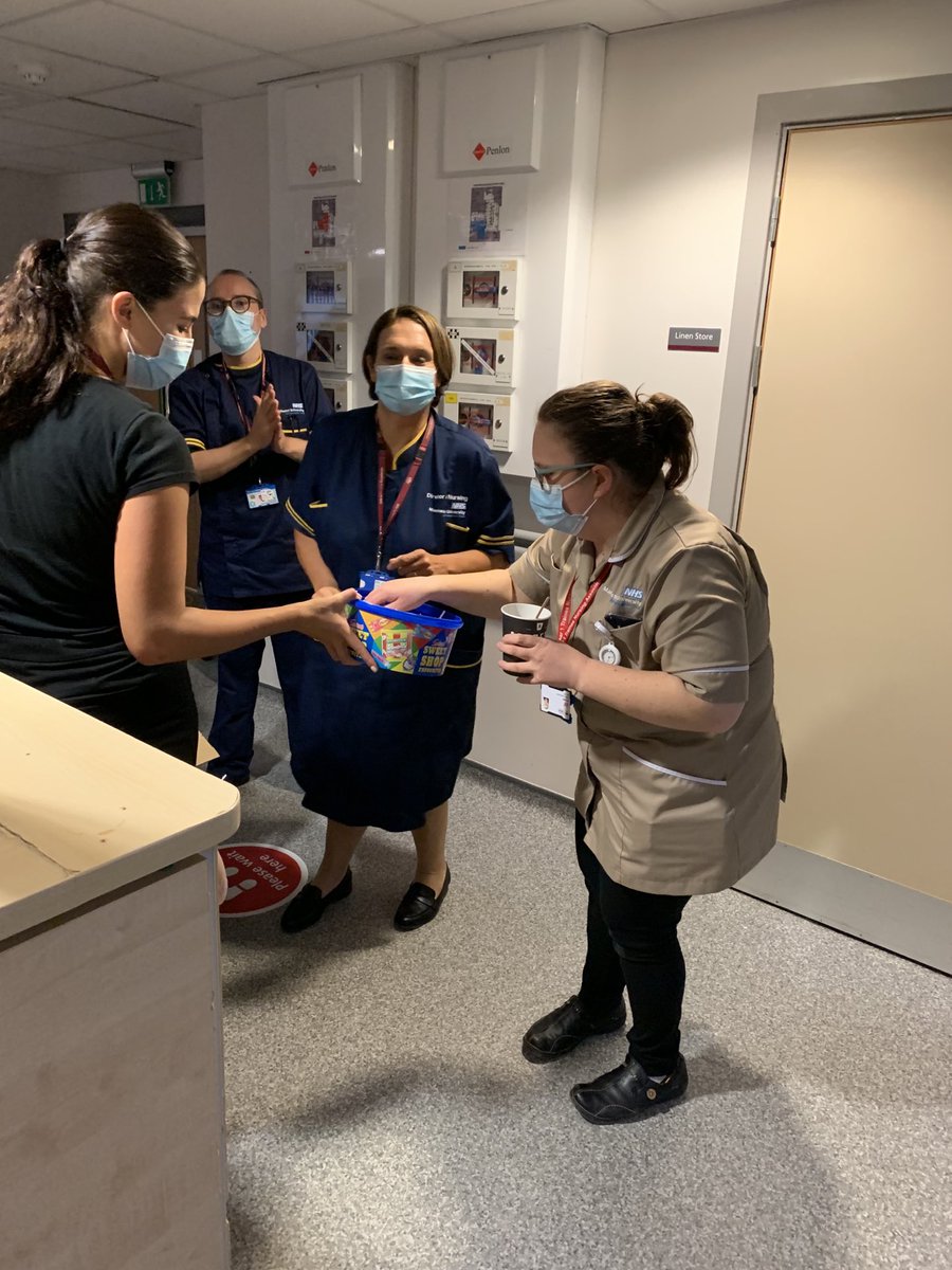 AMBULATORY CARE UNIT - MRI (@acu_mri) on Twitter photo How lovely of our Director & Deputy Director of Nursing to spend time out of their busy schedules to serve drinks & share goodies to our ACU staff. The little things mean a lot! <a href="/dawnpike20/">Dawn Pike (RN)</a> @Pjoynson78 <a href="/MFT_MRI/">Manchester Royal Infirmary</a> <a href="/eaa_mri/">EAA.MRI</a> How lovely of our Director & Deputy Director of Nursing to spend time out of their busy schedules to serve drinks & share goodies to our ACU staff. The little things mean a lot! <a href="/dawnpike20/">Dawn Pike (RN)</a> @Pjoynson78 <a href="/MFT_MRI/">Manchester Royal Infirmary</a> <a href="/eaa_mri/">EAA.MRI</a>