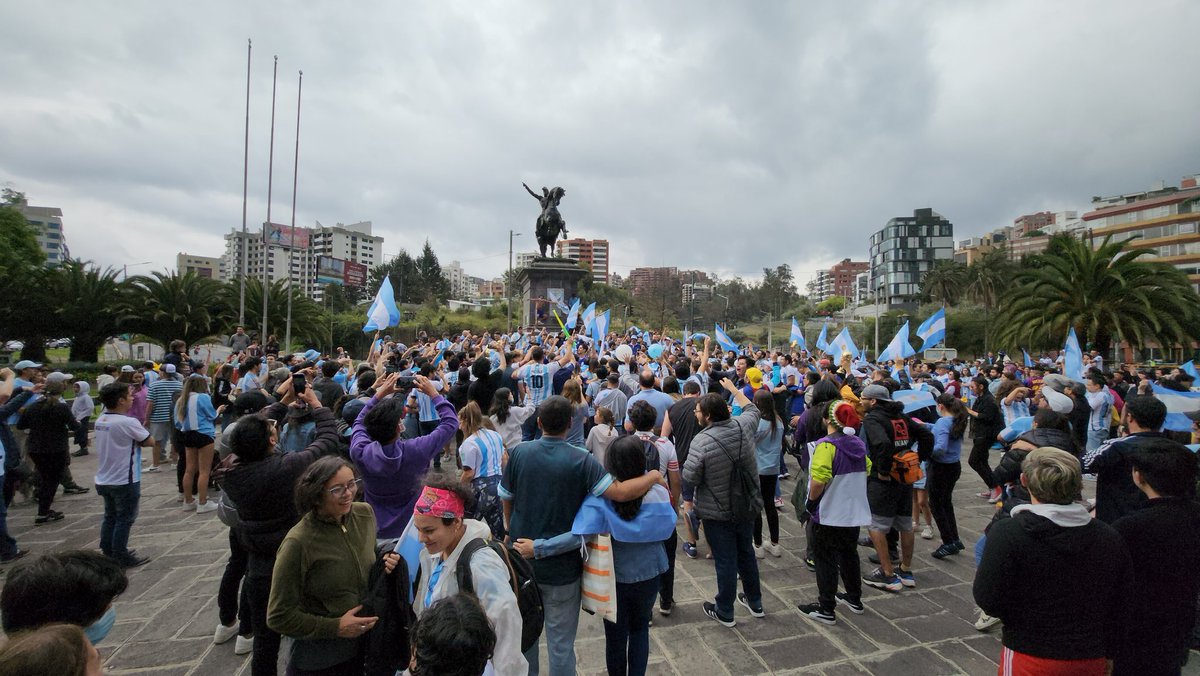 GusJunovich's tweet photo. @giraltpablo Quito - Ecuador https://t.co/N0SKhP7OdQ
