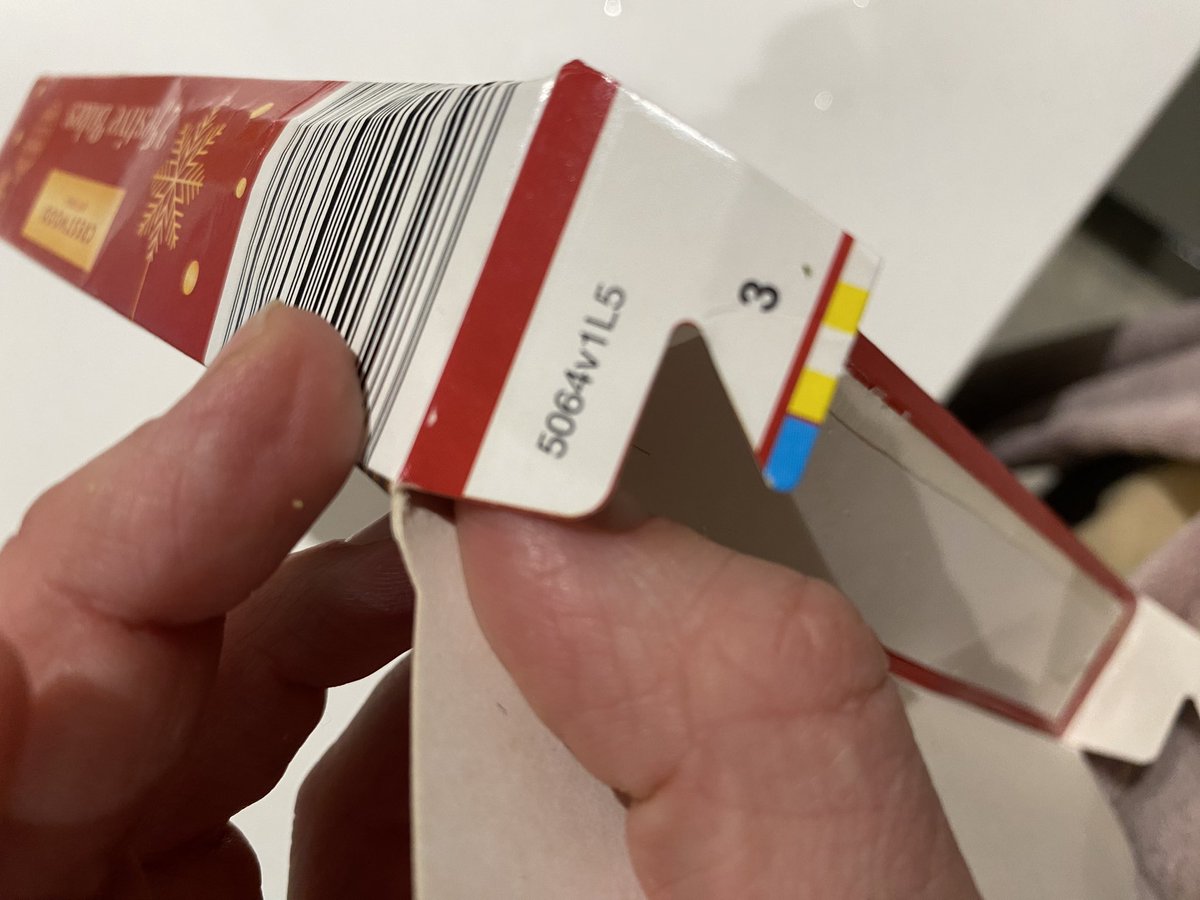 cozn17's tweet photo. @AldiUK  while eating your #festivebakes I came across a piece of cardboard in the middle of one. Safe to say I didn’t eat the rest and the other one has been binned 🤢 not sure if this is a one off or a bigger problem? 🤔 https://t.co/2CSXjCefVF