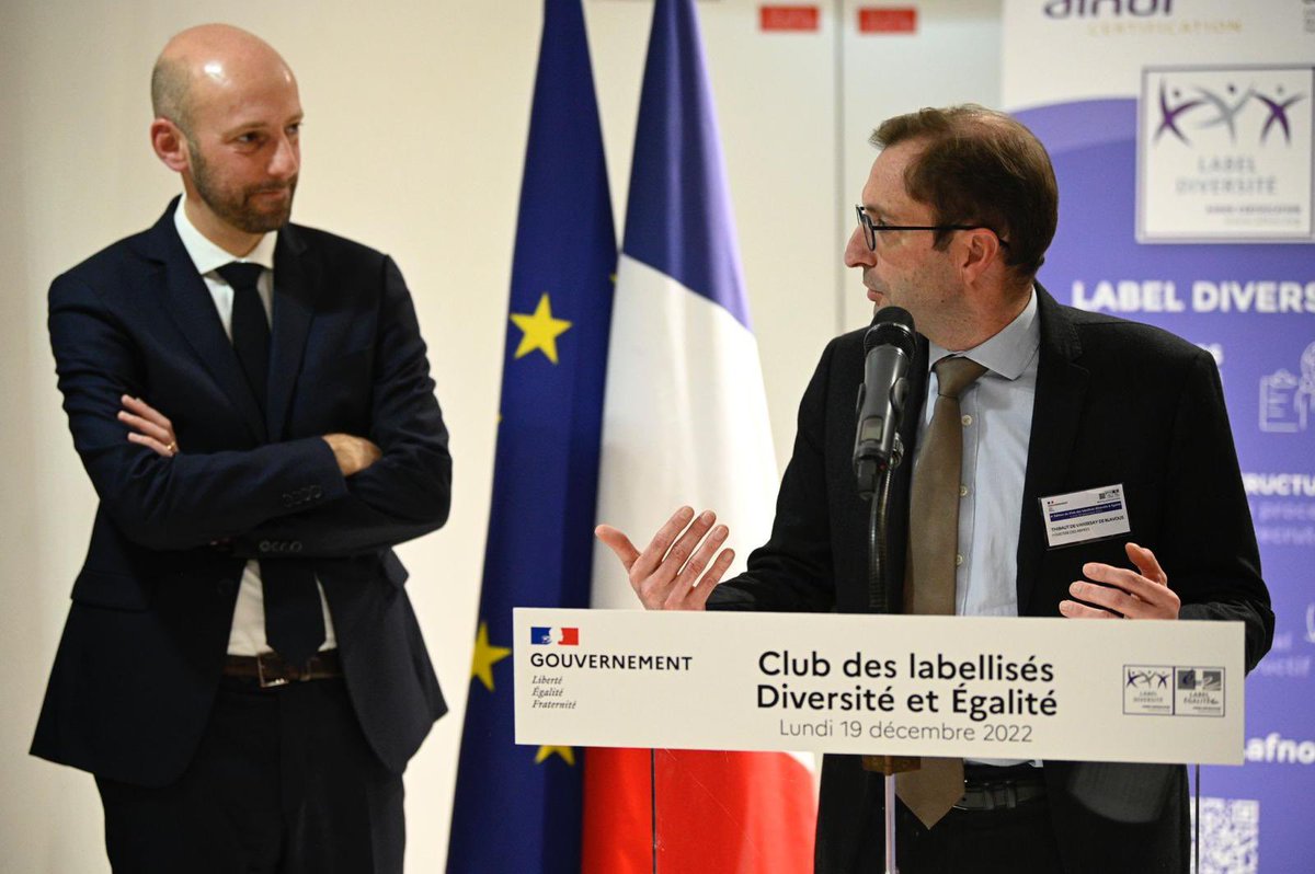 StanGuerini's tweet image. Les enjeux de diversité &amp;amp; d’égalité sont des priorités pour la fonction publique. Très heureux de remettre les labels Égalité et Diversité à @education_gouv et @Armees_Gouv, à l’occasion de la réunion du Club des labellisés d’@AFNOR, aux côtés d'@RomeIsabelle et @olivierdussopt.