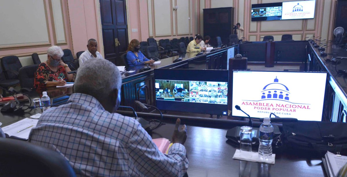 En Desarrollo | Esteban Lazo, presidente de <a href="/AsambleaCuba/">Asamblea Nacional Cuba</a>, encabeza videoconferencia de preparación con presidentes de Asambleas Municipales del #PoderPopular recién constituidas, e intendentes, sobre Plan de la Economía y Ley del Presupuesto de 2023 aprobados por <a href="/AsambleaCuba/">Asamblea Nacional Cuba</a>