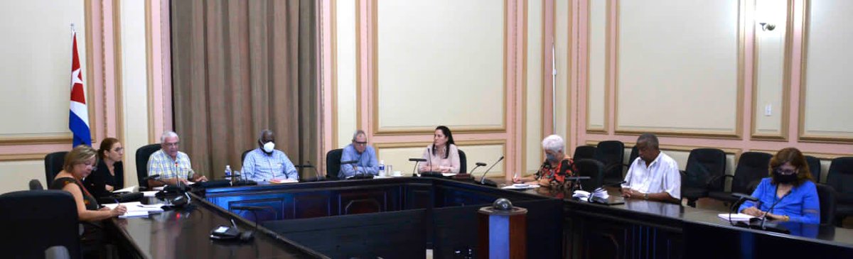 AsambleaCuba's tweet photo. En la sesión de trabajo participan también @HomeroAcostaA, @miriambsarroca, @FelixmSuarez y autoridades de @MEP_CUBA, @finanzasprecios y @OnatdeCuba https://t.co/FYgIcrdnN6
