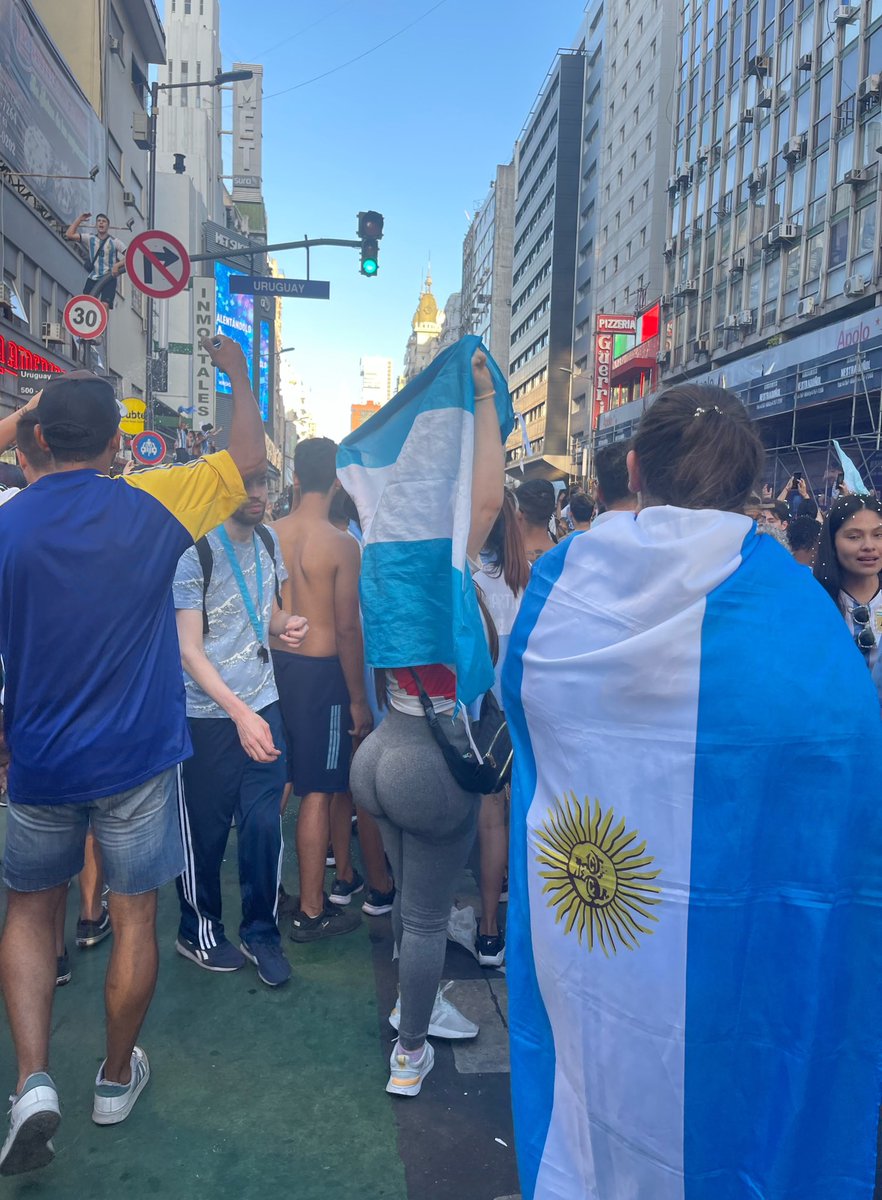 CandyRobbs's tweet photo. Bienvenida a Argentina, la tierra de Maradona🇦🇷🇦🇷🇦🇷 https://t.co/SAg9ydrhx0